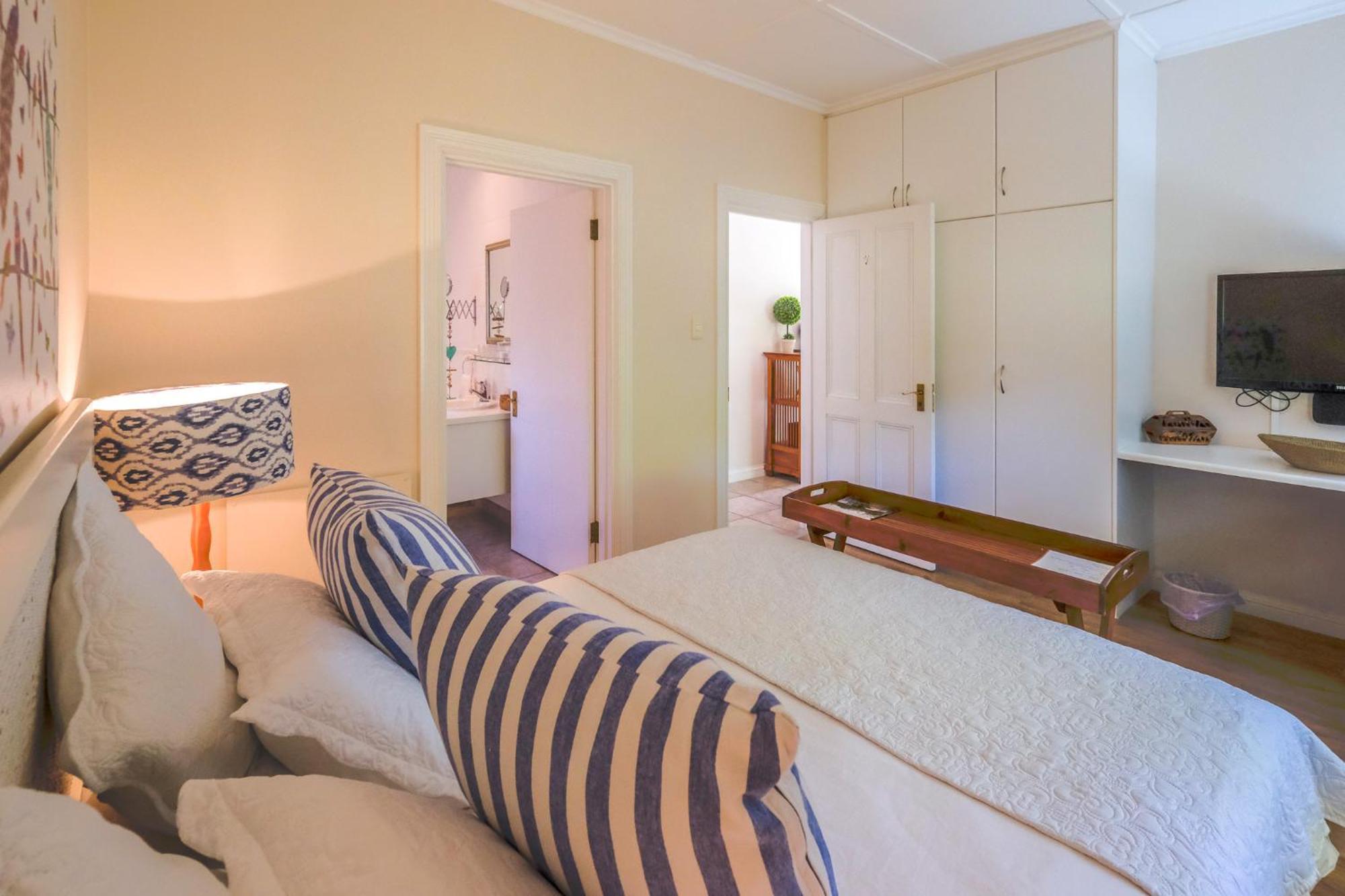 Oude Berg Guesthouse - 10 Caledon Street Джордж Стая снимка