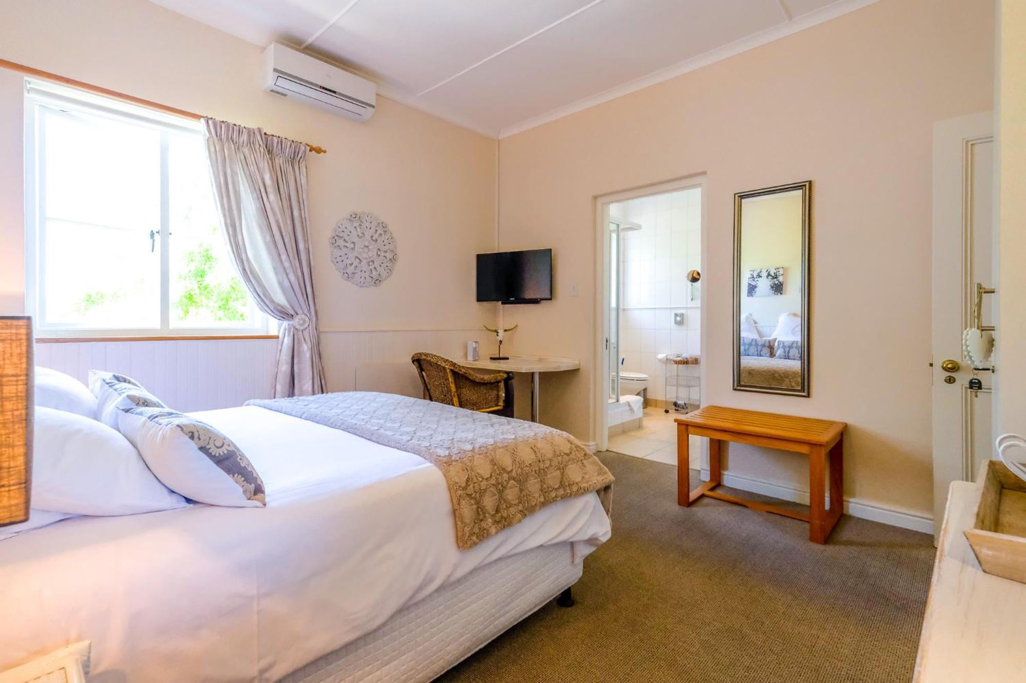Oude Berg Guesthouse - 10 Caledon Street Джордж Стая снимка