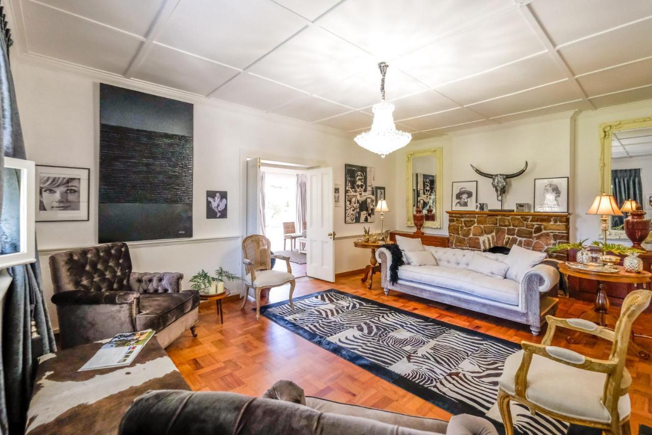 Oude Berg Guesthouse - 10 Caledon Street Джордж Екстериор снимка