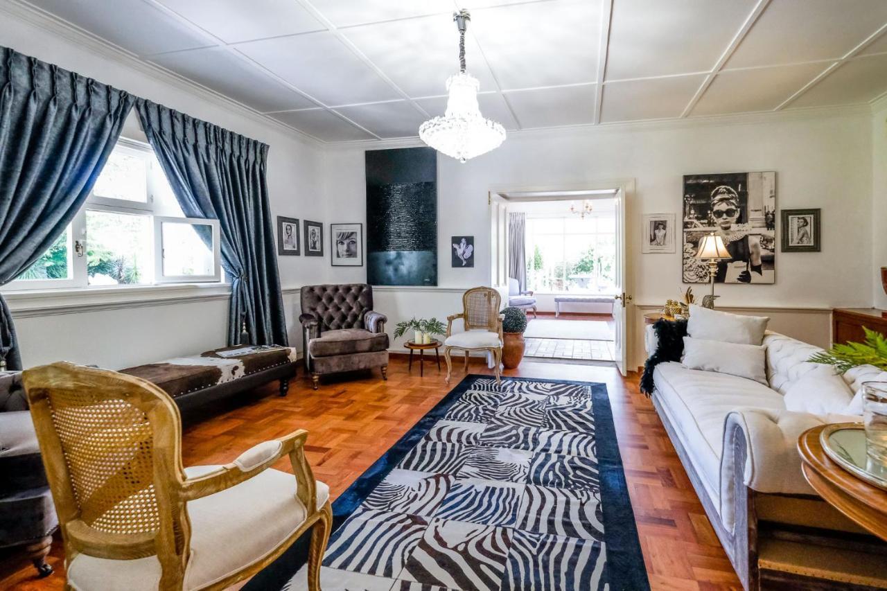 Oude Berg Guesthouse - 10 Caledon Street Джордж Екстериор снимка