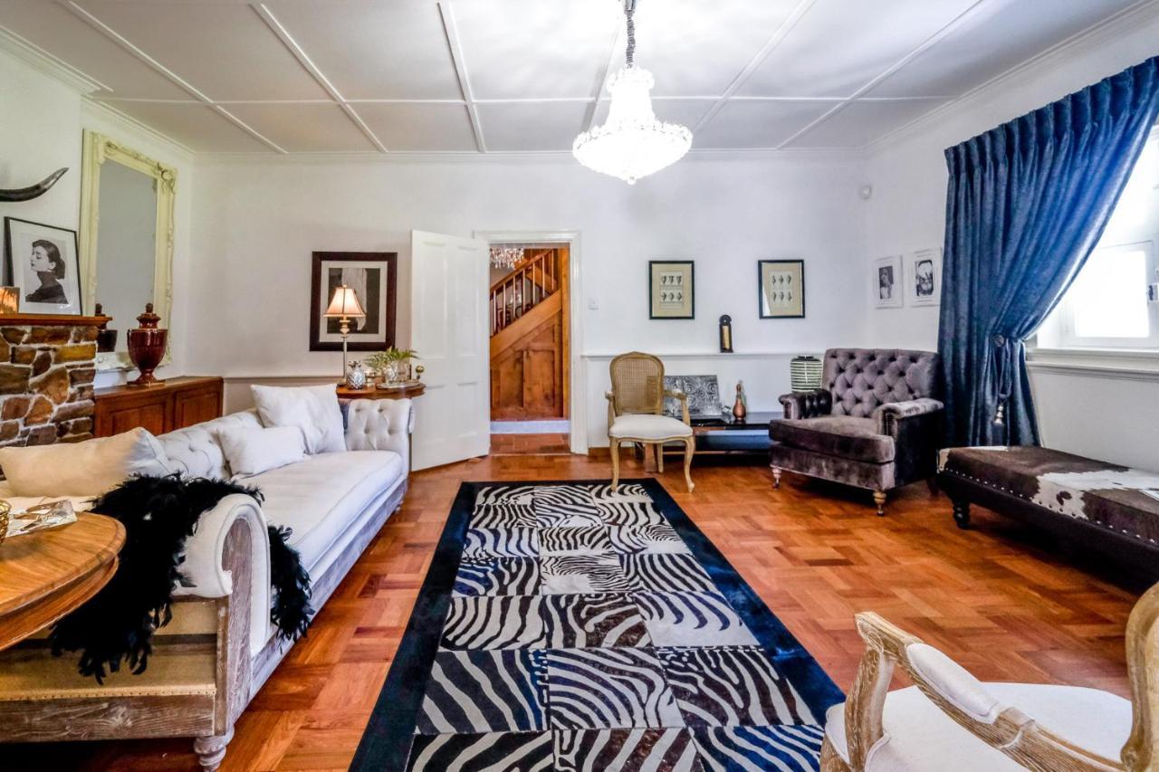 Oude Berg Guesthouse - 10 Caledon Street Джордж Екстериор снимка