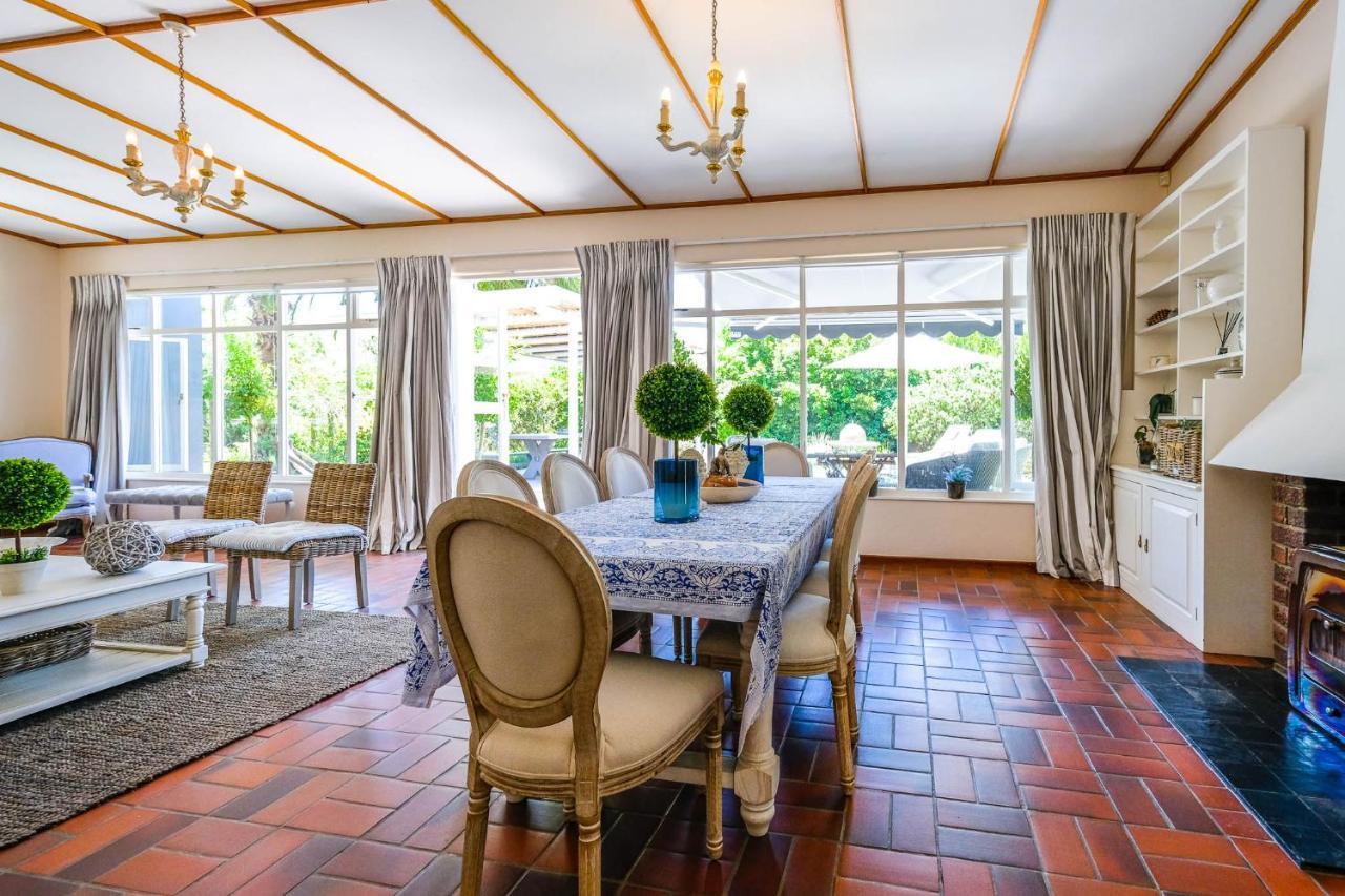 Oude Berg Guesthouse - 10 Caledon Street Джордж Екстериор снимка