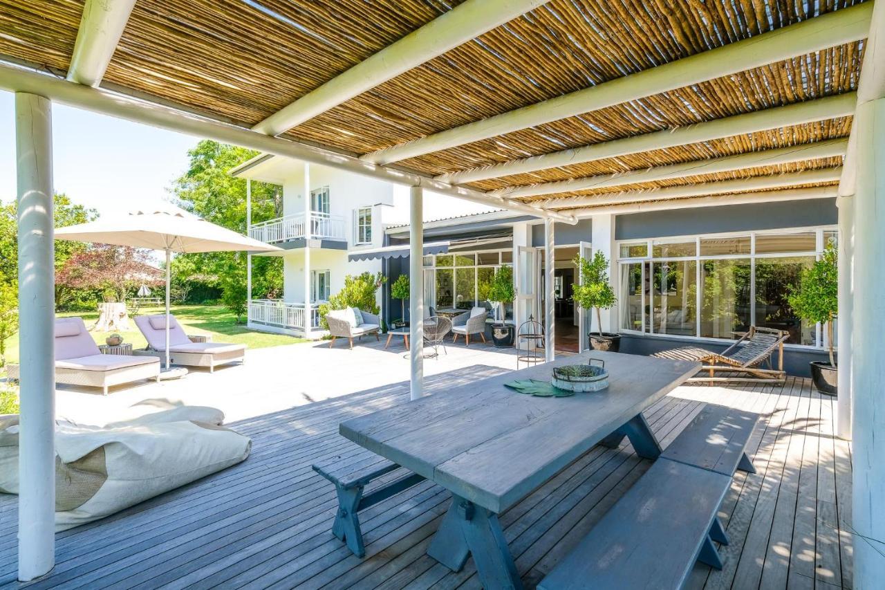 Oude Berg Guesthouse - 10 Caledon Street Джордж Екстериор снимка