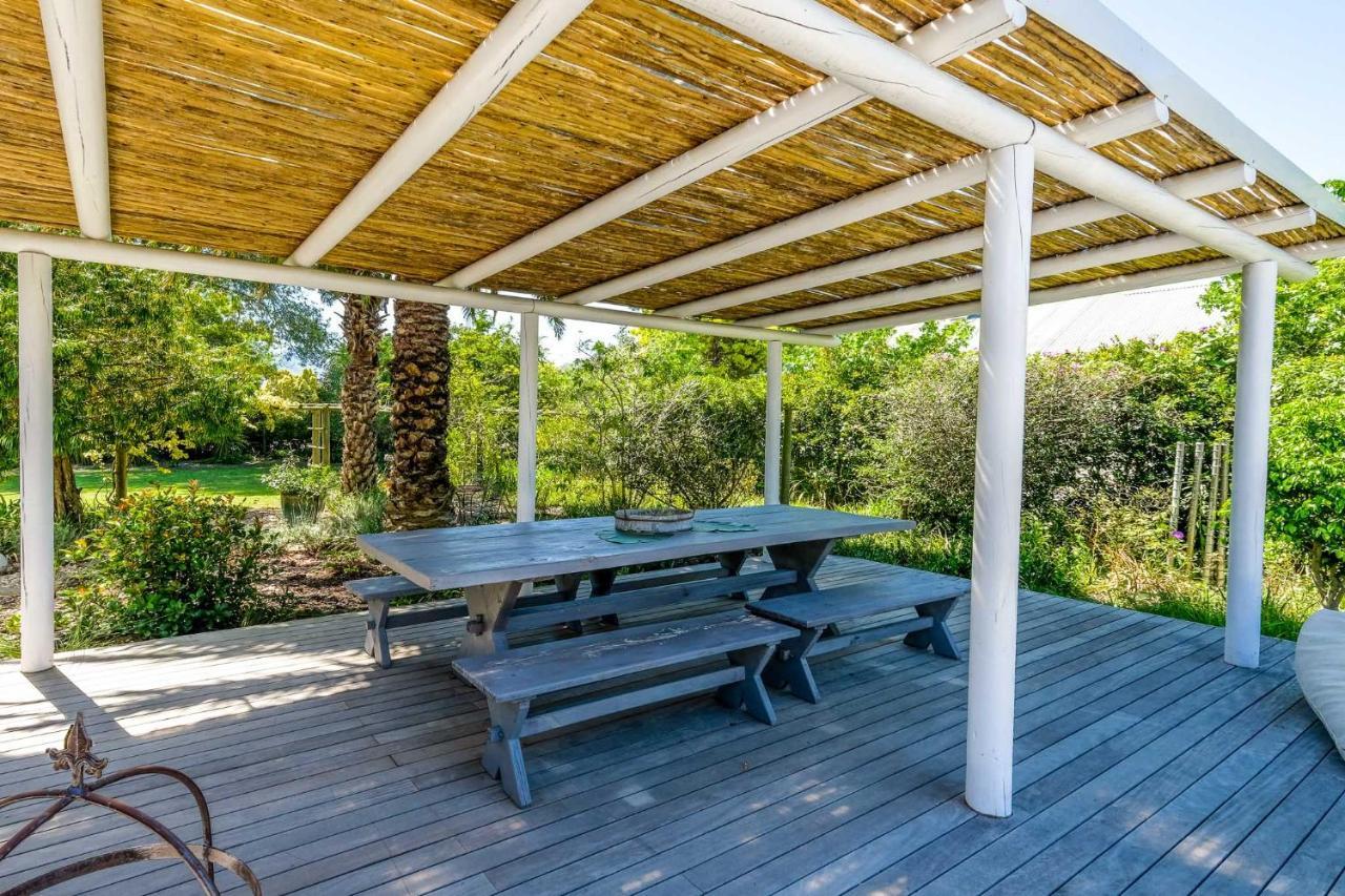 Oude Berg Guesthouse - 10 Caledon Street Джордж Екстериор снимка