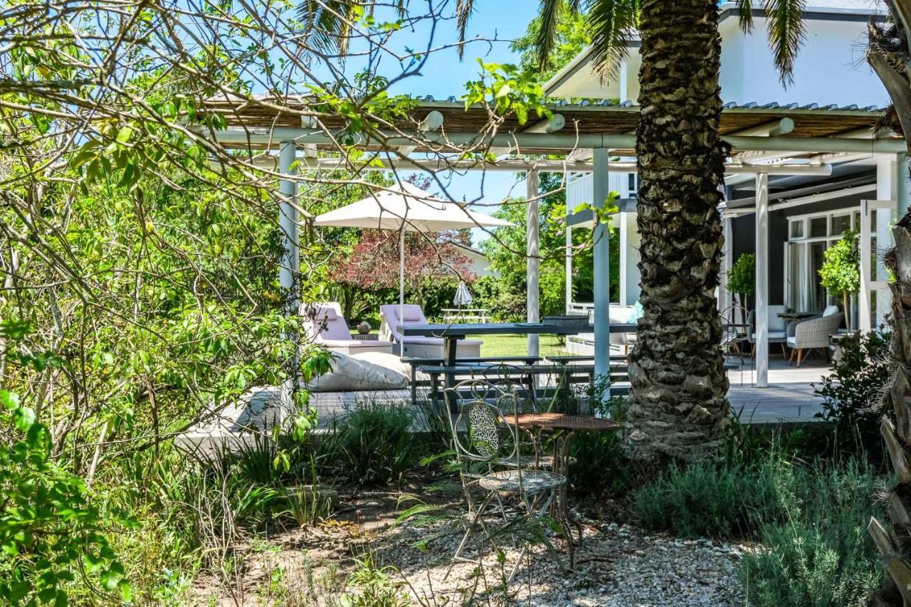 Oude Berg Guesthouse - 10 Caledon Street Джордж Екстериор снимка